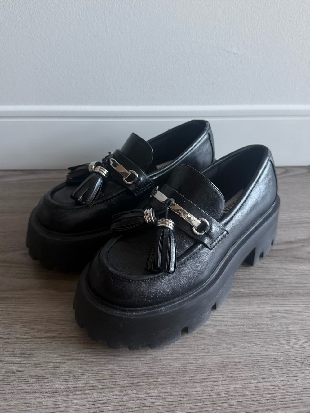 Steve Madden Major Loafer Black Platform Tassel - Women’s US 7